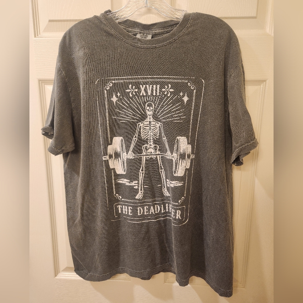 Gray Deadlift Skeleton Tarot Card T-Shirt